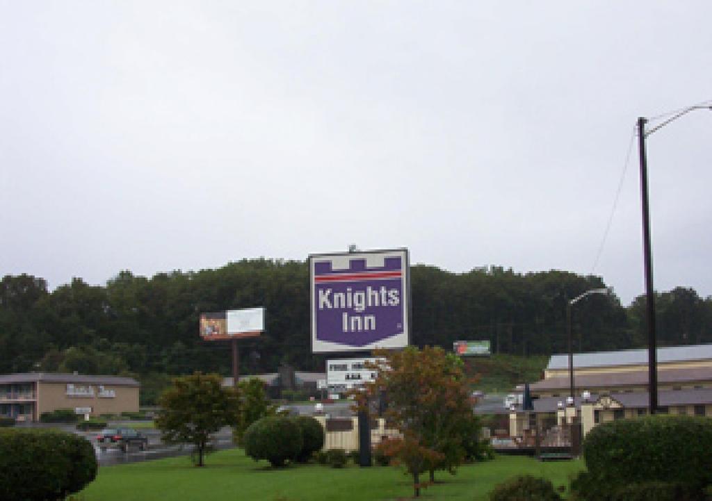 Knights Inn Collinsville Exterior photo